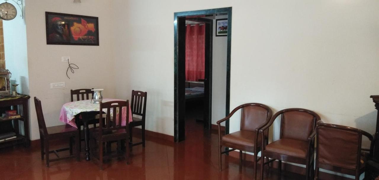 Nivritti Villa Matheran Exteriér fotografie