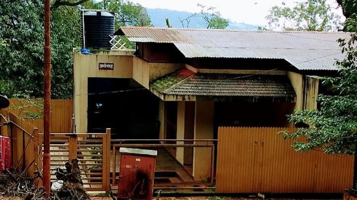 Nivritti Villa Matheran Exteriér fotografie