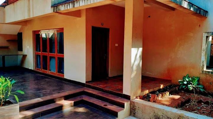 Nivritti Villa Matheran Exteriér fotografie