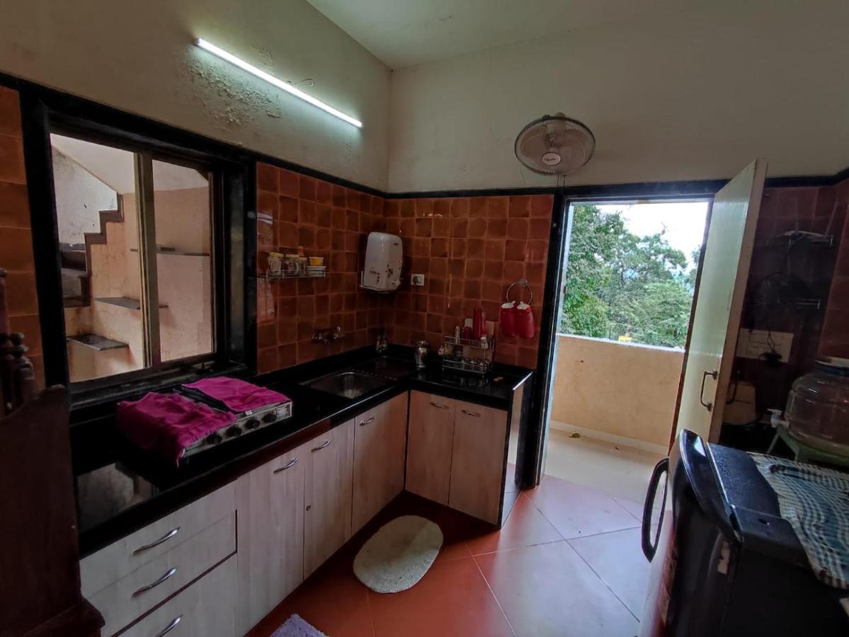 Nivritti Villa Matheran Exteriér fotografie
