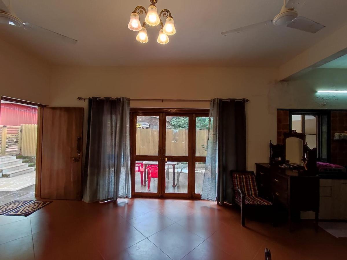 Nivritti Villa Matheran Exteriér fotografie