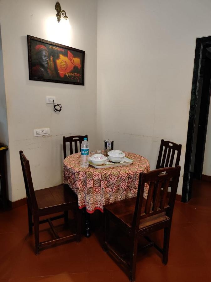 Nivritti Villa Matheran Exteriér fotografie