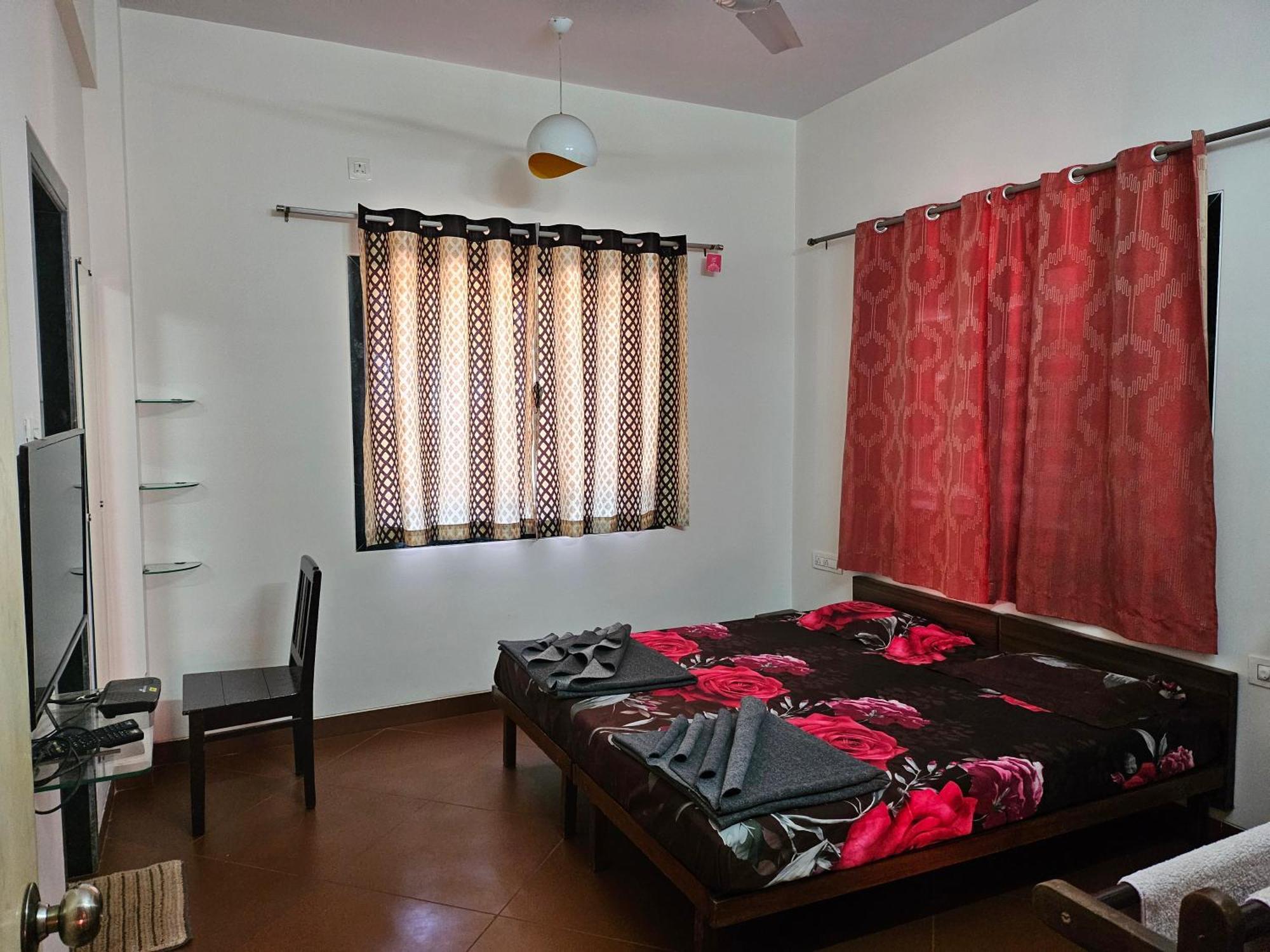 Nivritti Villa Matheran Exteriér fotografie